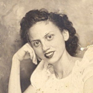 Mrs. Frances Leal Muñoz