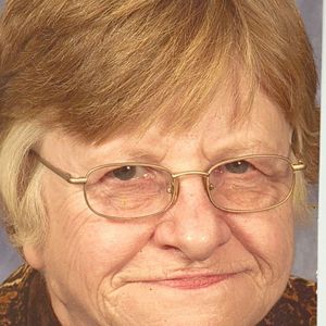 Ms Pat Conlin
