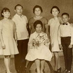 Pedring with wife and children