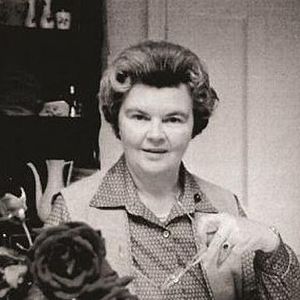 Dora Saint