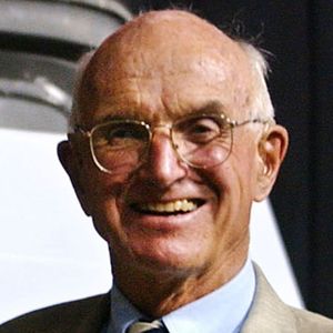 Dr. Joseph E. Murray