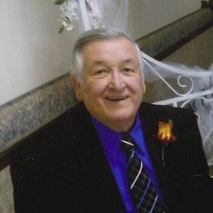 Mr. Claude Robertson