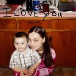 a photo from Leslies myspace 