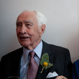 Dr. Léon A Danco