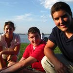 Tommy, Don, Rachel Dodsworth relaxin' with Mac at the Yacht Basin. 2010