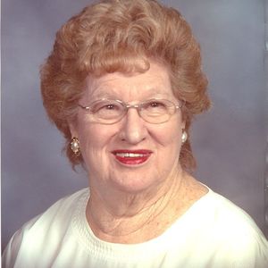 Mrs. Lois Davis Hamlet