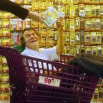 Dave Gold, the founder of the 99 Cents Only Stores more than three decades ago who saw it expand into a billion-dollar empire, has died. He was 80. Dave Gold