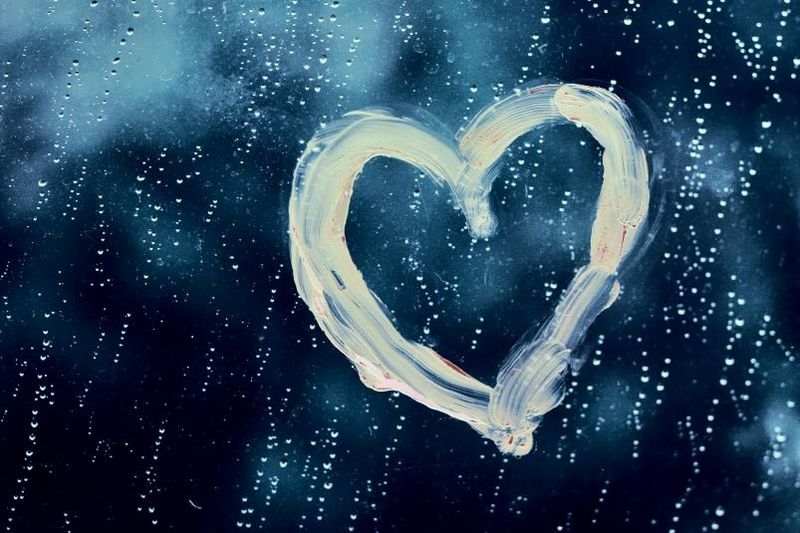A warm blanket, our pj's, a good movie, good food, Nathan , Kobe and Mom on a rainy day. Oh how I miss those days. I love you forever and ever...Mom