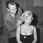 Kenneth Battelle, the hairdresser who gave both Jacqueline Kennedy and Marilyn Monroe their calling-card hairdos in the 1950s and '60s, has died at age 86. Kenneth Battelle