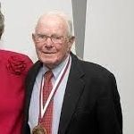 E. Robert Kinney, a former chief executive of General Mills who earlier in his career was instrumental in popularizing fish sticks, has died. He was 96. E. Robert Kinney