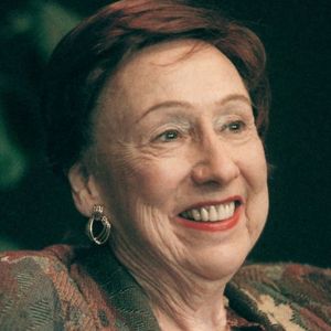 Jean Stapleton Jean Stapleton