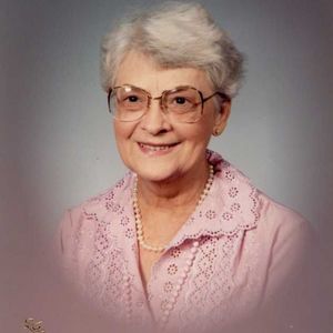 Elsa L. Schmidt