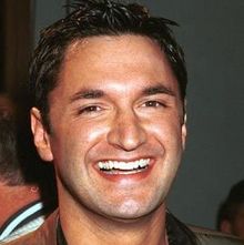 Andy  Hallet