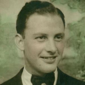 Robert David Hall, Sr.
