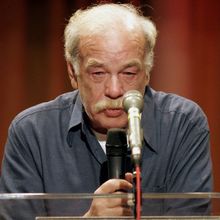 Robert  Schindler
