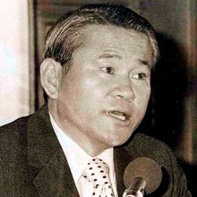 Lee   Hu-rak