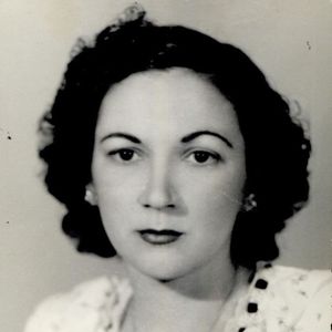 Adela Caveda