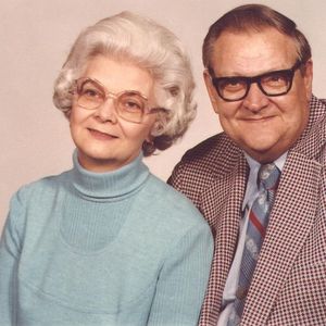 Gloria M. (nee Vigh) Carter