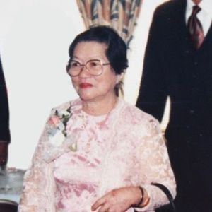 Emma J. Henar