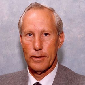 Robert E Lasher
