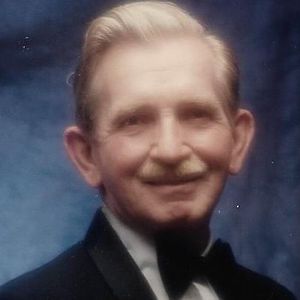 Mr James Lesley Hyek