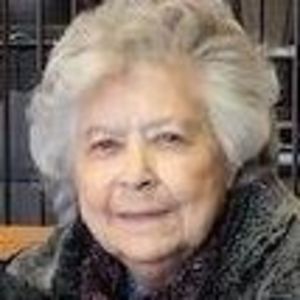 Doris (Dee) E. Kelly