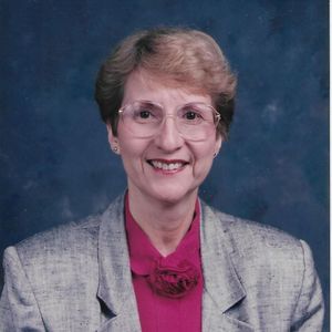Marcia M Knoll