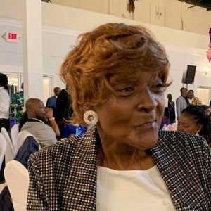Ms Marilyn Hale