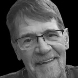 Robert J. Niesen
