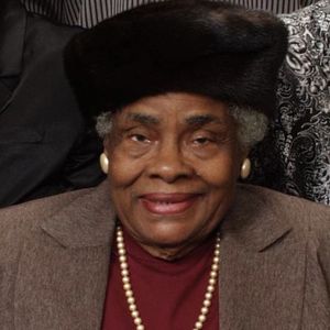 Ms. Fannye Marie Murchison Carloss