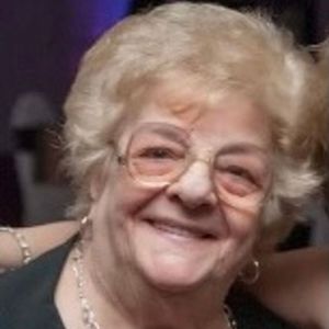 Elizabeth B. (Greco) DiGiacomandrea