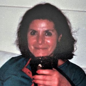 Ms. Larraine Gayzagian