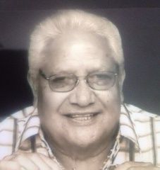 Record image of Carlos Alvarez
