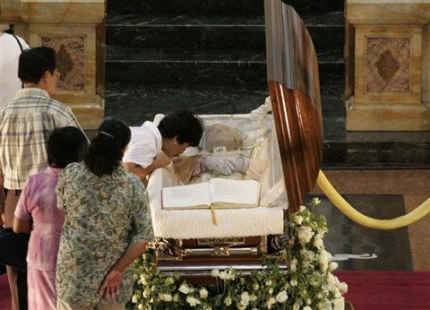 Obituary Photos Honoring Cardinal Jaime Sin