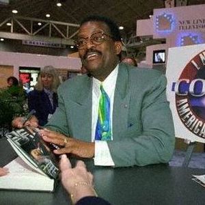Johnnie Cochran - Celebrity Death - Obituaries at Tributes.com
