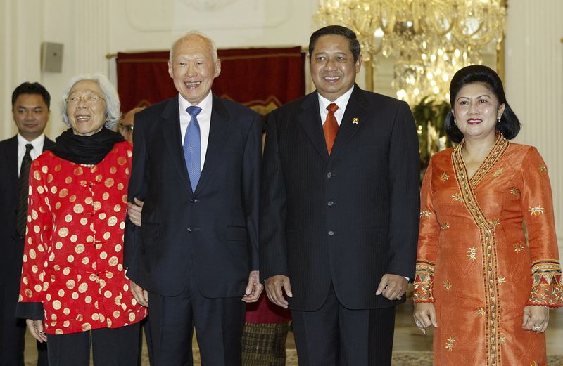 Obituary Photos Honoring Kwa Geok Choo