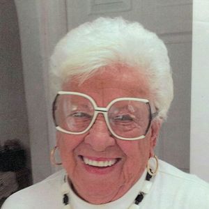 Anne S Rakucewicz