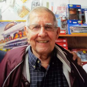 Robert "Bob" Blickenstaff