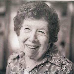 Christine (Harris) Petmezakis